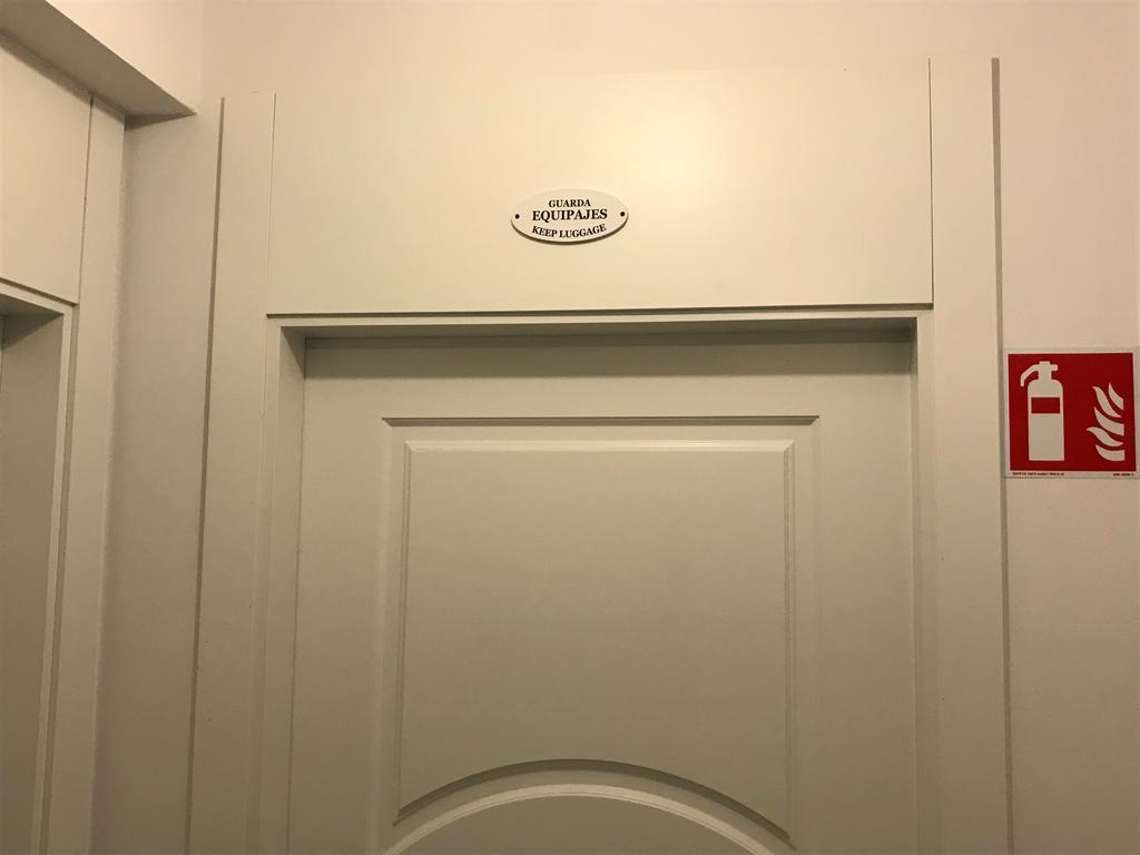 Hom * Séville